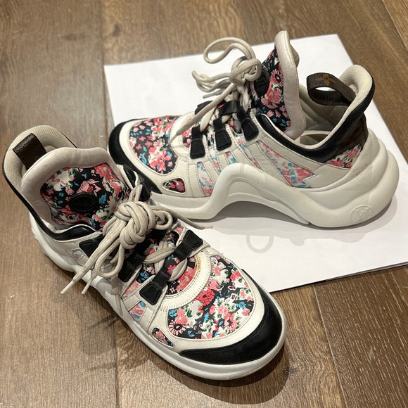 Louis Vuitton Shoes - Louis Vuitton Authentic Floral Sneakers